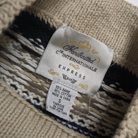 Vintage Roses Grandma Oversized Sweater International Express- Size Small - Picture 4 of 4